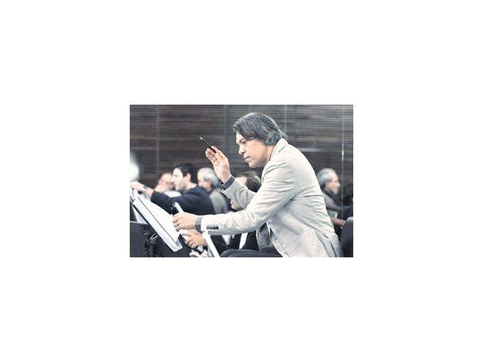 El brasileño  Silvio Viegas tendrá a su cargo la concertación de “El holandés errante”, de Richard Wagner, en el Teatro Argentino de La Plata.