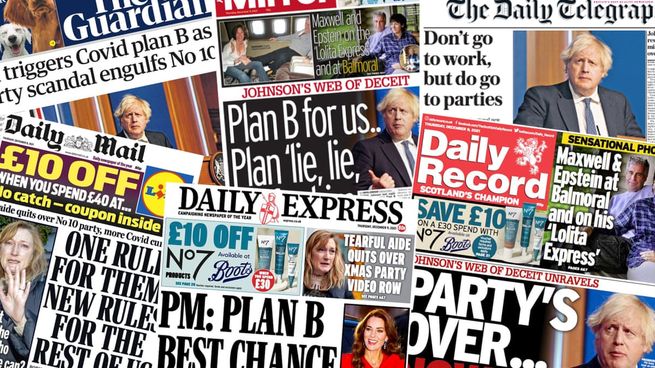 Las portadas de los diarios de Reino Unido dedicaron críticos titulares al primer ministro Boris Johnson.