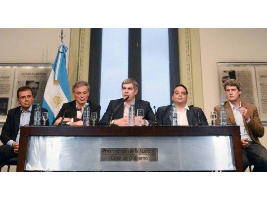 Para el Ejecutivo, con el bono se cierran las paritarias de 2016