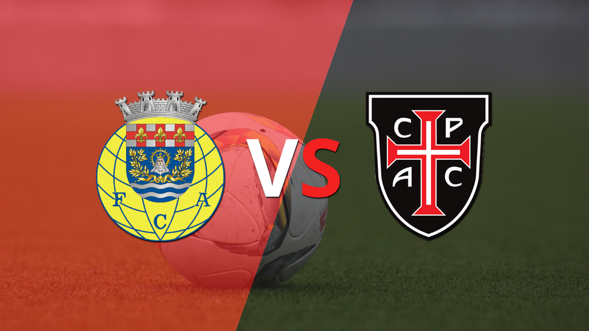 Tie at 0 at the beginning of the second half between Arouca and Casa Pia Tie at 0 at the beginning of the second half between Arouca and Casa Pia