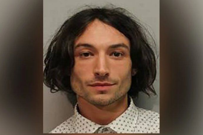 Ezra Miller adds another accusation: he was reported for robbery