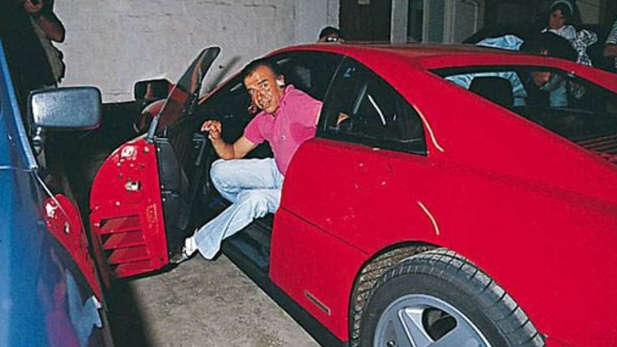 La historia de la Ferrari de Menem, un símbolo de los 90