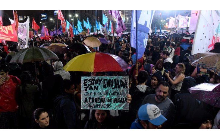 Miles de personas marcharon tras la muerte de Micaela en todo el país