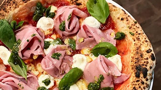 Las pizzas de Ti Amo se destacan por su masa y su estilo napolitano.&nbsp;