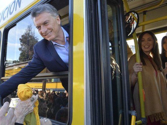 Macri y Vidal inaguraron el Metrobus en Quilmes.