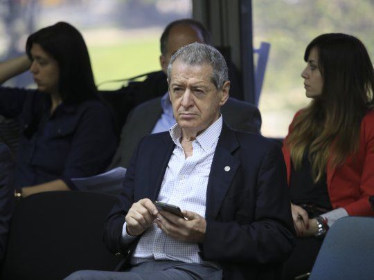 Seg&uacute;n Landau todas las semanas vamos sorteando las nuevas dificultades que ponen desde el Gobierno: la semana pasada tuvimos que hacer una presentaci&oacute;n por el intento de pago a fiscales con subsidios y lo pudimos frenar.