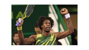 Monfils dio la nota y venció al máximo favorito del torneo.