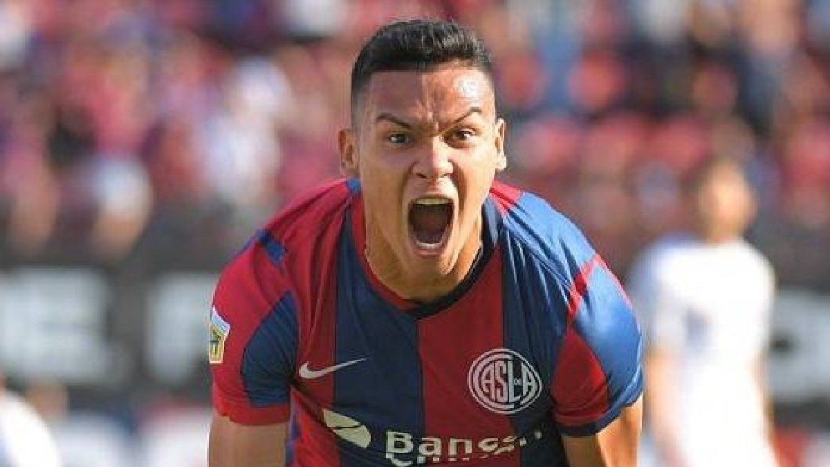 River bought Herrera from San Lorenzo and closed his seventh reinforcement