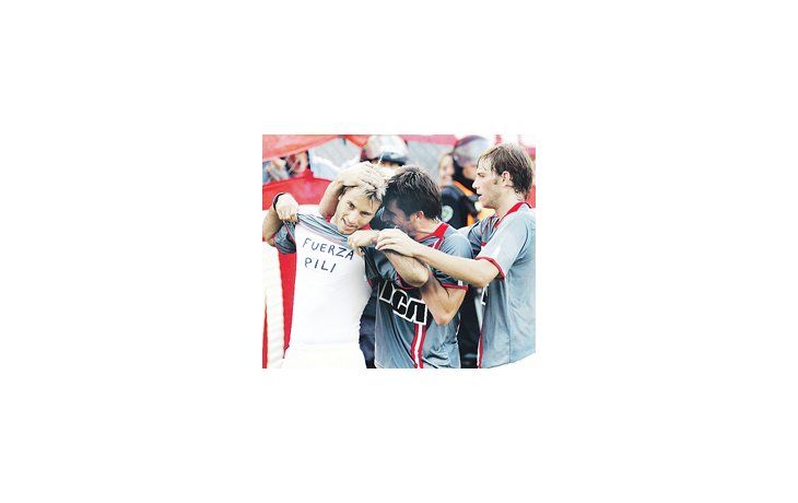 El gol de «la Gata» Fernández, que había abierto el marcador ante Tigre. El equipo de Berizzo arrastra once partidos sin ganar, entre Clausura y Libertadores.