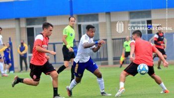 con tres goles de sebastian villa, boca goleo por 6 a 1 en un amistoso