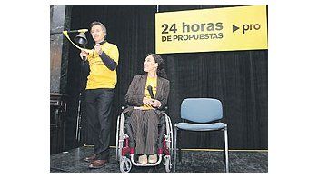 ámbito.com | Macri y Michetti dieron ayer la señal de largada de una maratón de 24 horas de propuestaspara la Capital Federal. Buscan despegarse de la movilización masiva del kirchnerismo.