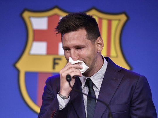 Emocionado hasta las lágrimas, Lionel Messi se despidió de Barcelona: Hice  todo lo posible por quedarme