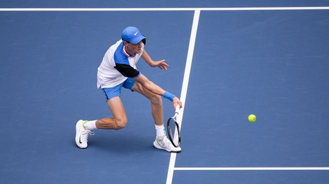 El italiano Jannik Siinner debió batallar para vencer al neerlandés Tallon Griekspoor en un partido de la tercera ronda del Abierto de Miami.