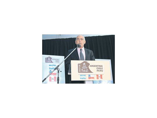 El ministro de Turismo, Enrique Meyer, en la presentación del Dakar 2012 que se llevó a cabo en el Museo del Bicentenario.