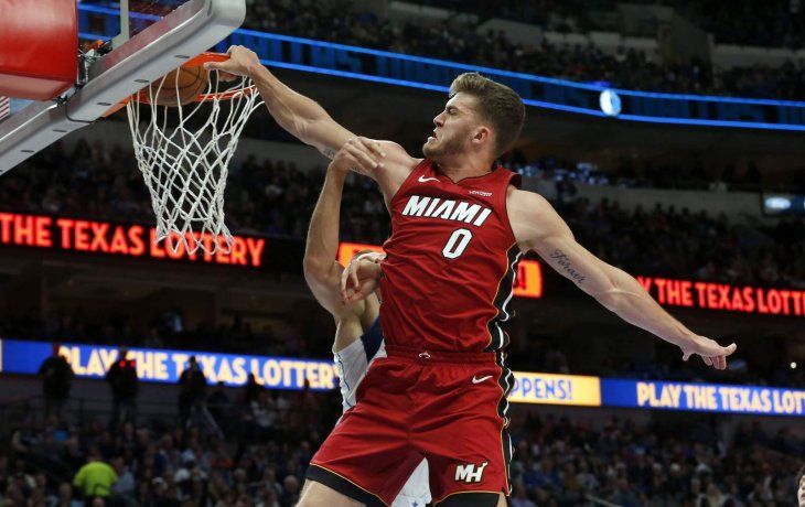Meyers Leonard tuvo expresiones racistas durante una partida de Call of Duty y será sancionado por la NBA.