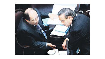 El Senado tenía previsto sancionar la reforma y unificación de los códigos Civil y Comercial hoy a la madrugada. El proyecto recién será debatido en Diputados en 2014 y su entrada en vigencia  tendrá lugar en 2016.