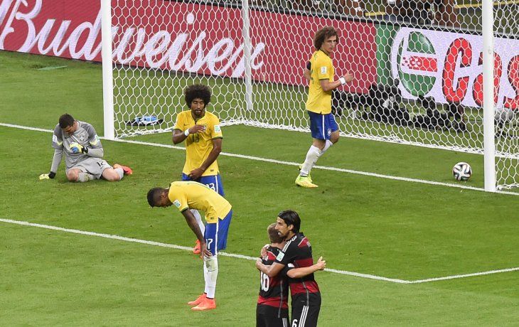Alemania fue una máquina perfecta y dejó en ridículo a Brasil. Una noche para la historia del fútbol.