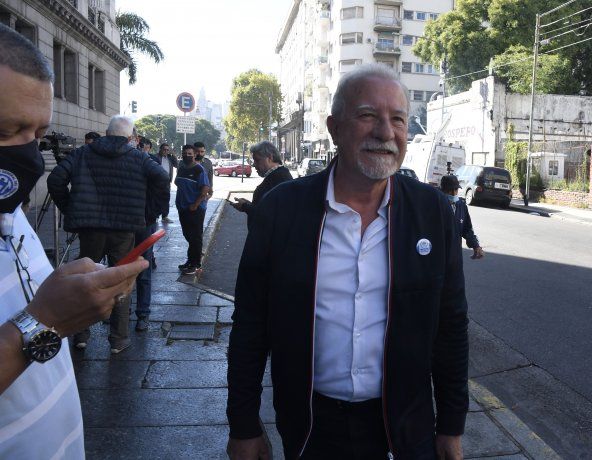 Sindicalistas respaldaron en el Senado el proyecto para pagarle al FMI con dinero fugado.