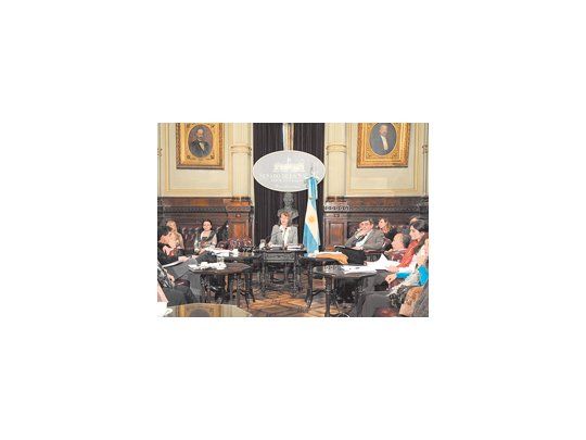 La Comisión de Justicia y Asuntos Penales que preside la senadora del Peronismo Federal Sonia Escudero dejó listo el dictamen para su firma. El proyecto pasaría al recinto después de las internas del 14 de agosto.