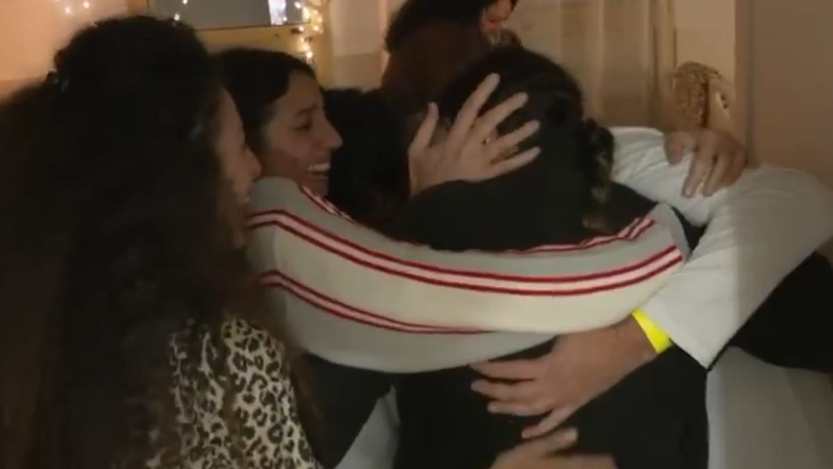 Truce in Gaza: this was the emotional reunion of the women freed by Hamas with their relatives in Israel
