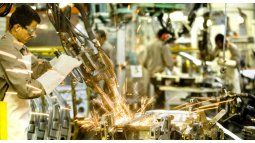 The latest EMAE report registered an interannual increase of 0.1% and an unstacted monthly rise of 0.9%. The latest EMAE report registered an interannual increase of 0.1% and an unstacted monthly rise of 0.9%.