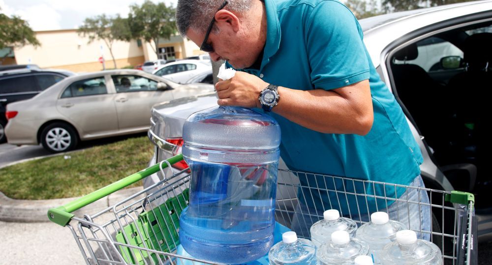 Irma alcanzó su máxima potencia y extreman medidas en Florida y el Caribe  (foto 1)