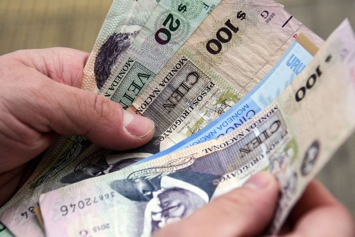 El salario mínimo subirá un 7,54% en dos partes y llegará a los 24.572 pesos durante el año que viene-