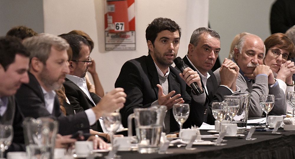 Candidatos oficialistas cerraron fila detrás de una campaña propositiva y sin confrontación (foto 7)