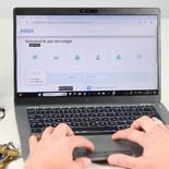 Se eliminó la obligación de presentar todas las declaraciones juradas para gestionar el cese retroactivo. Se eliminó la obligación de presentar todas las declaraciones juradas para gestionar el cese retroactivo.