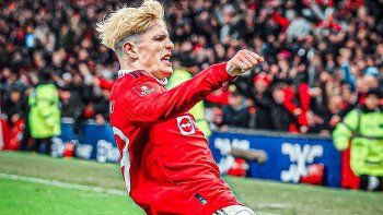 Golazo salvador. Con un control fantástico y una mejor pegada, Alejandro Garnacho le dio la clasificación a Manchester United en la FA Cup en el minuto 90.