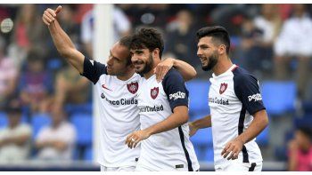 San Lorenzo no para de festejar. Sumó su cuarta victoria consecutiva y sigue puntero.