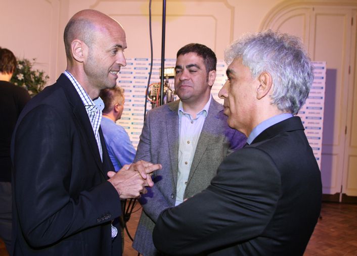Guillermo Dietrich, Martín Elias, gerente de marketing de Indalo Media, y Francisco Marmol