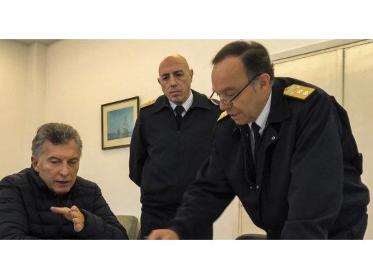 El pasado lunes, el comandante del Área Naval Atlántica había acompañado al presidente Mauricio Macri en su visita a la Base Naval de Mar del Plata para reunirse con los familiares de los 44 submarinistas (Foto de archivo).