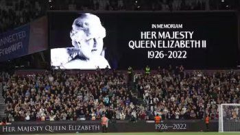 por la muerte de la reina isabel ii, la premier league postergo su fecha