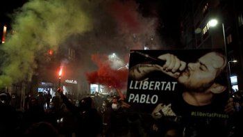 Tensión en España: nuevas protestas por la detención del rapero Pablo Hasél.