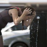 La ola de calor continúa en la argentina durante febrero. La ola de calor continúa en la argentina durante febrero.