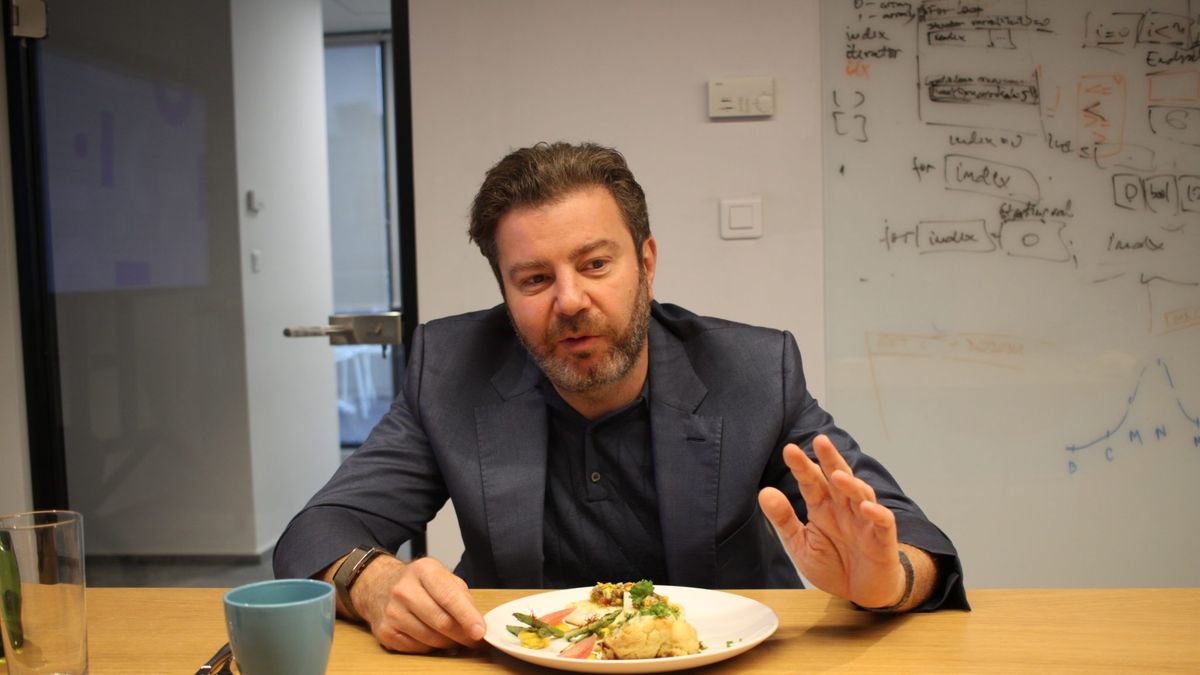 From Microsoft to Robotics Mogul: The Inspiring Story of Daniel Dines, Romania's First Self-Made Billionaire