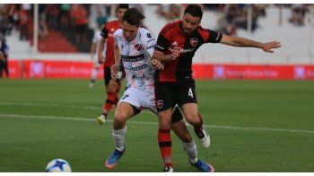Patronato y Newells reparten puntos en Paraná. (Foto Prensa Superliga).