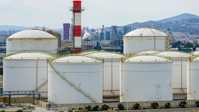 Los gobiernos ya toman medidas para amortiguar el impacto, que el FMI ya advirtió que puede traer serias consecuencias para la inflación mundial.&nbsp;