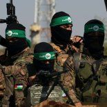En ese sentido, Hamas exhortó a los hermanos en Irán a evitar atacar a los países vecinos. En ese sentido, Hamas exhortó a los hermanos en Irán a evitar atacar a los países vecinos.