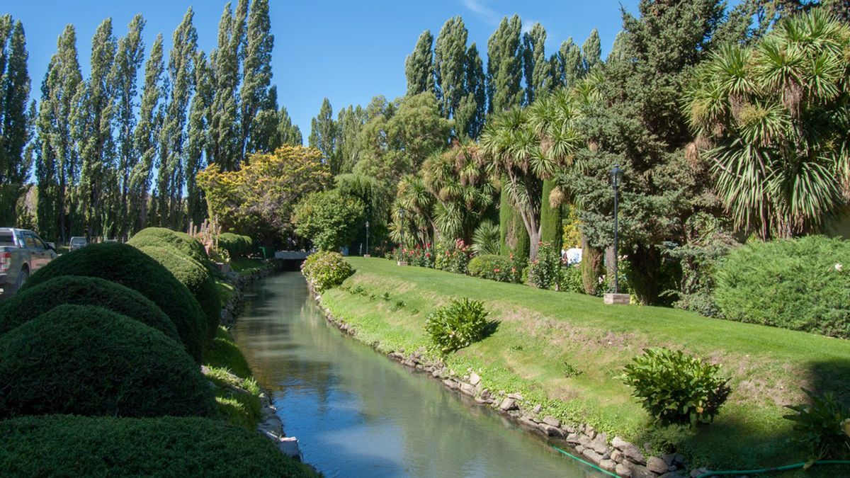 Which are the four towns in Argentina that stand out as the best in the world?