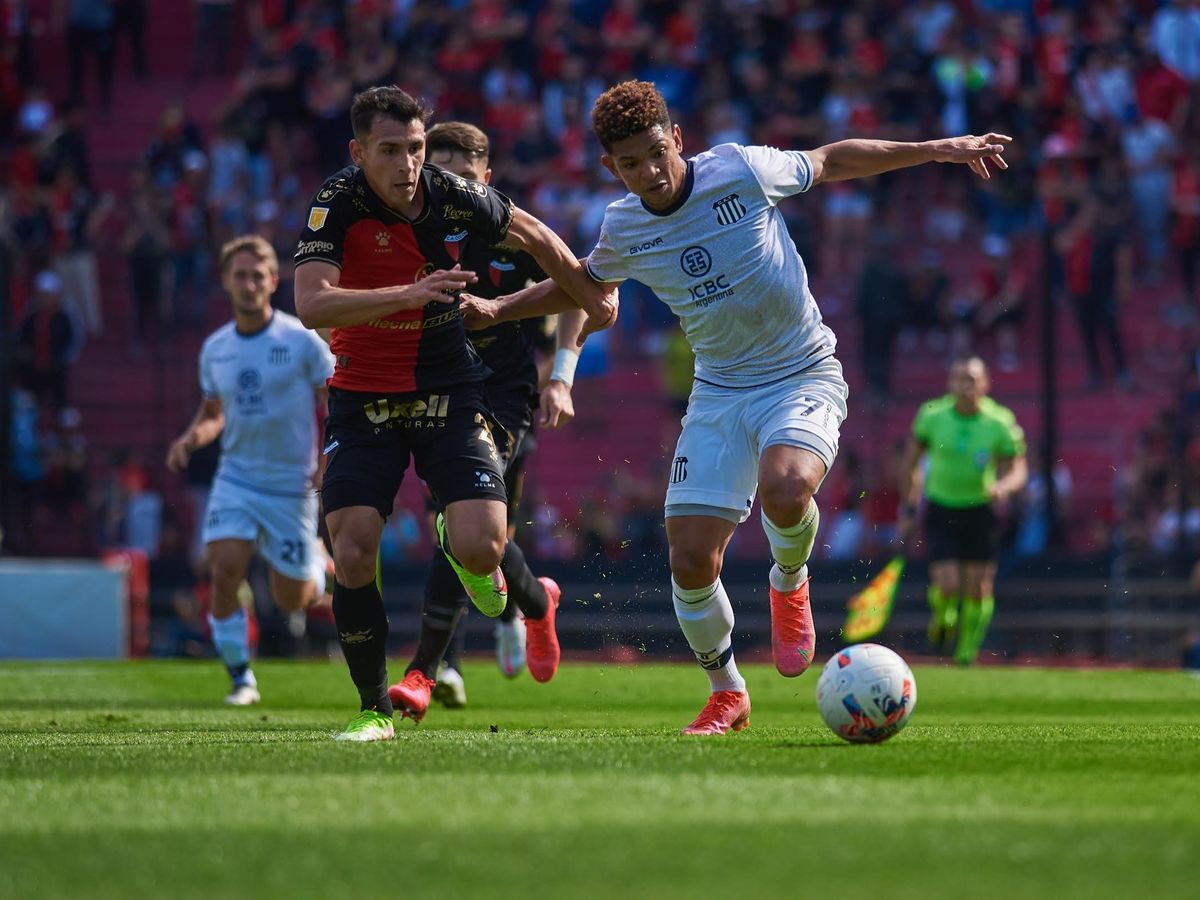 Colón le ganó a Talleres y lo privó de llegar a la cima