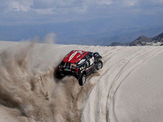 Orly Terranova lidera el Dakar 202o en la categoría autos.
