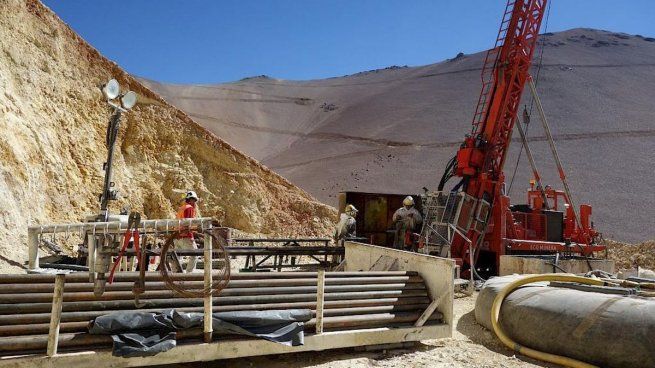 Lunahuasi es un proyecto 100% propiedad de NGEx Minerals y forma parte del distrito Vicuña, una de las regiones cupríferas más relevantes de la cordillera de Los Andes.