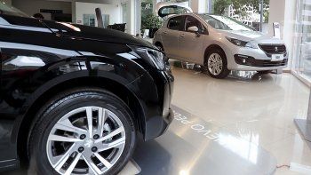 Más del 50% del valor al publico de un autos es impuestos, según los cálculos que realizan las automotrices