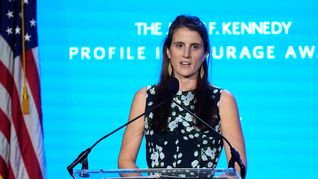 La nieta de John F. Kennedy reveló que padece una leucemia agresiva detectada el mismo día que nació su hija. La nieta de John F. Kennedy reveló que padece una leucemia agresiva detectada el mismo día que nació su hija.