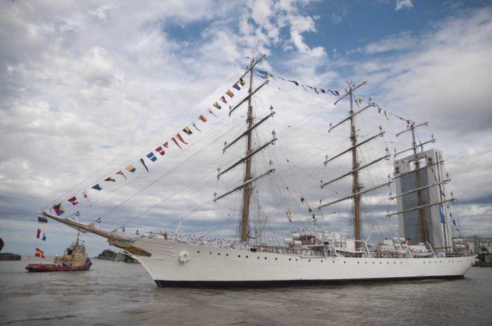 La Fragata Libertad partirá de Valparaíso el viernes La Fragata Libertad partirá de Valparaíso el viernes