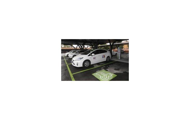 Roma tendrá taxis ecológicos a partir de enero próximo