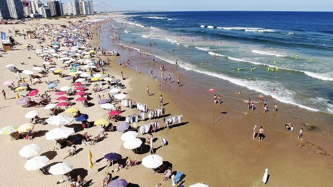 El turismo se recupera y Uruguay ya recibió un 18% más de turistas internacionales que en la prepandemia.