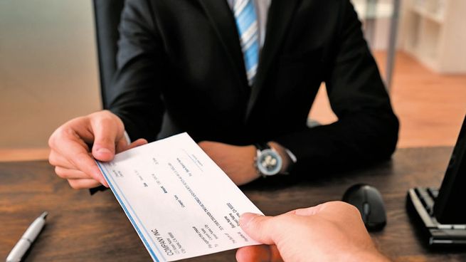 TAPA FISCALES indeminización.jpg